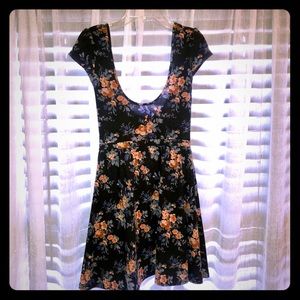 Floral pattern dress by Kimchi Blue